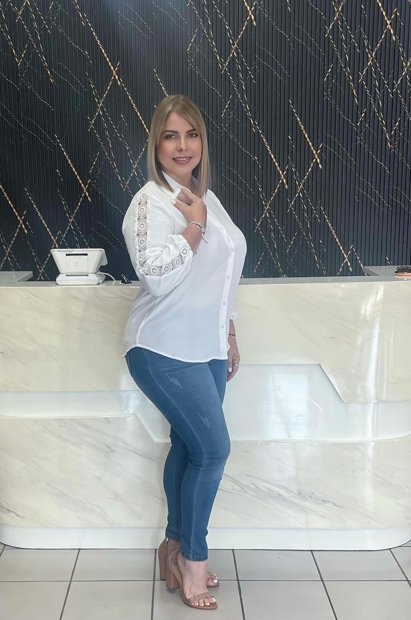 White plus top with lace