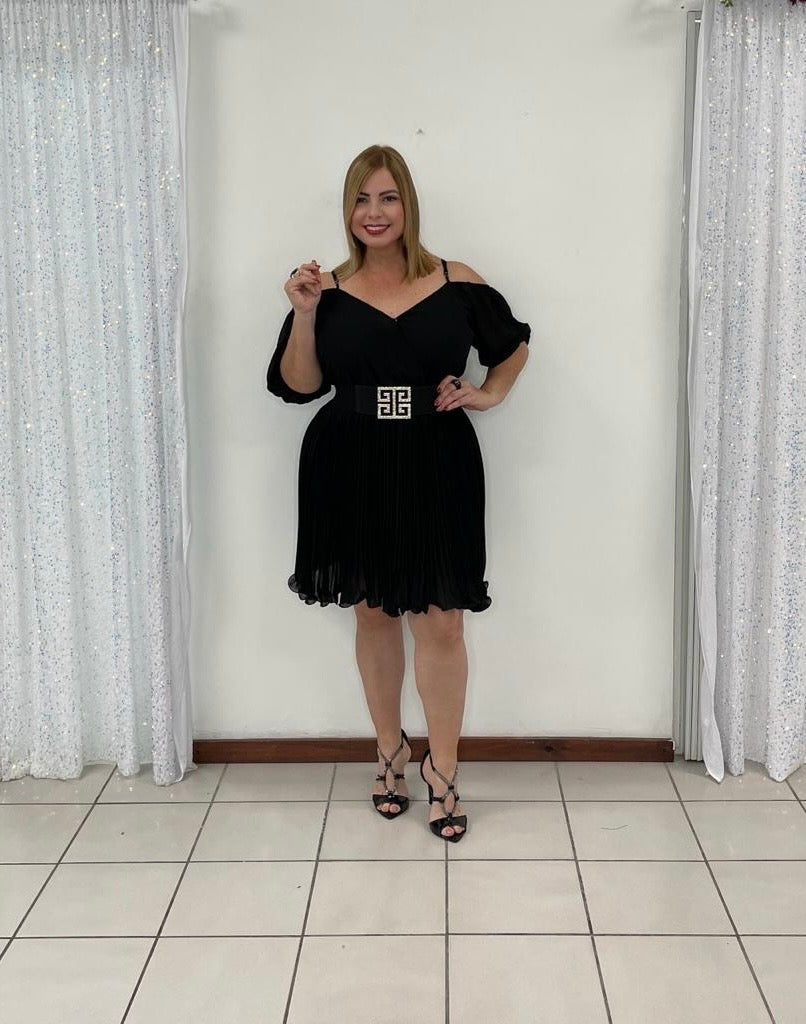 Plus Vestido Corto Negro