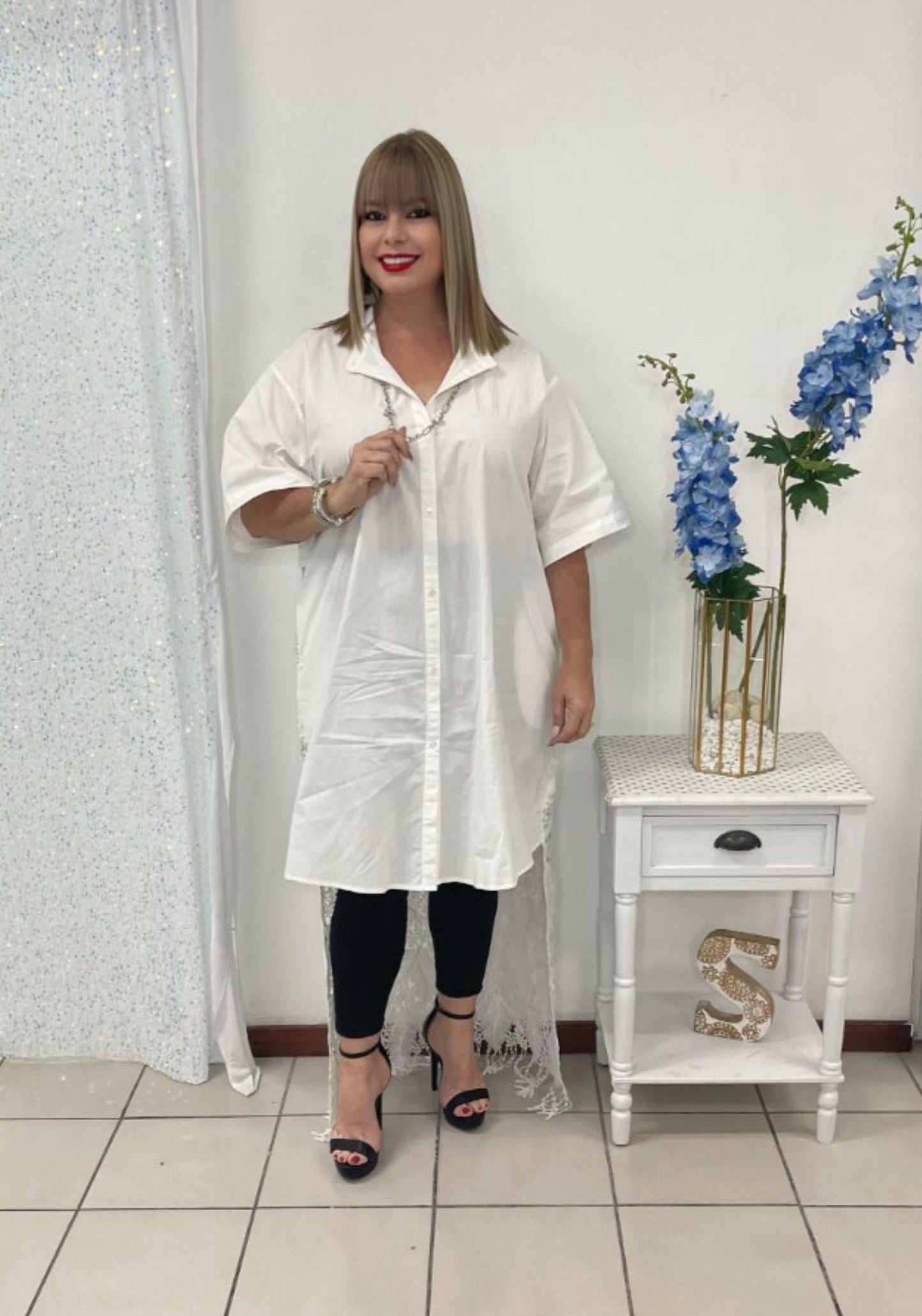 Plus White & Crochet Hilow