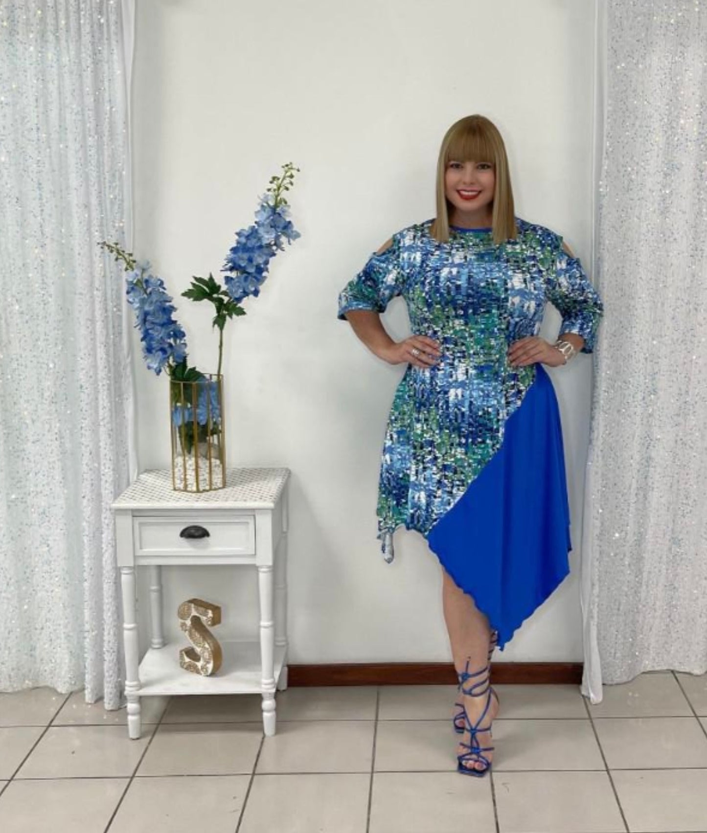 Plus Blue & Print Short Dress By: Zoraya Desing