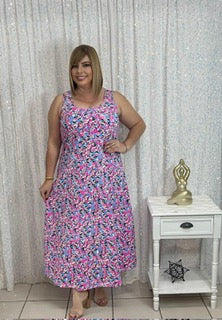 Plus flowers maxi dress By: Mamy blue