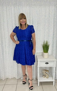Plus short blue lace dress