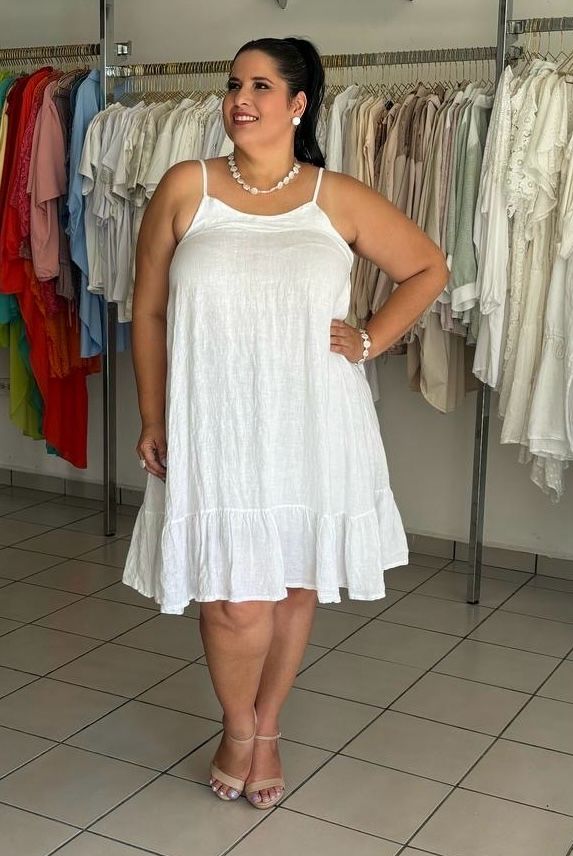 Plus white short dress by: Italy