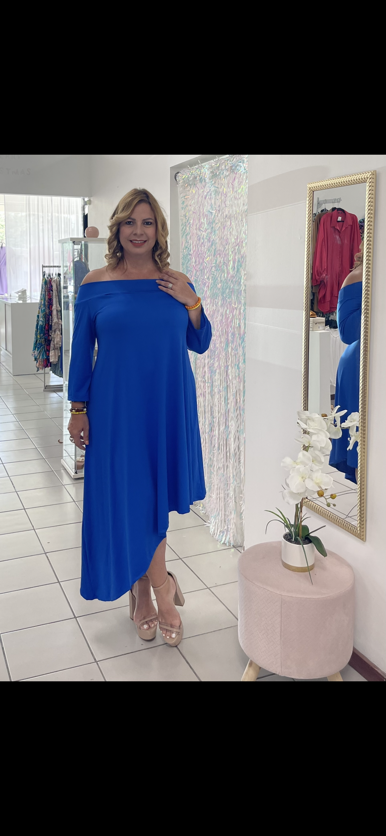 Plus Asimetric royal dress