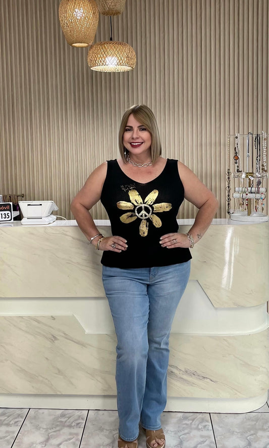 Italian plus top with out sleeves