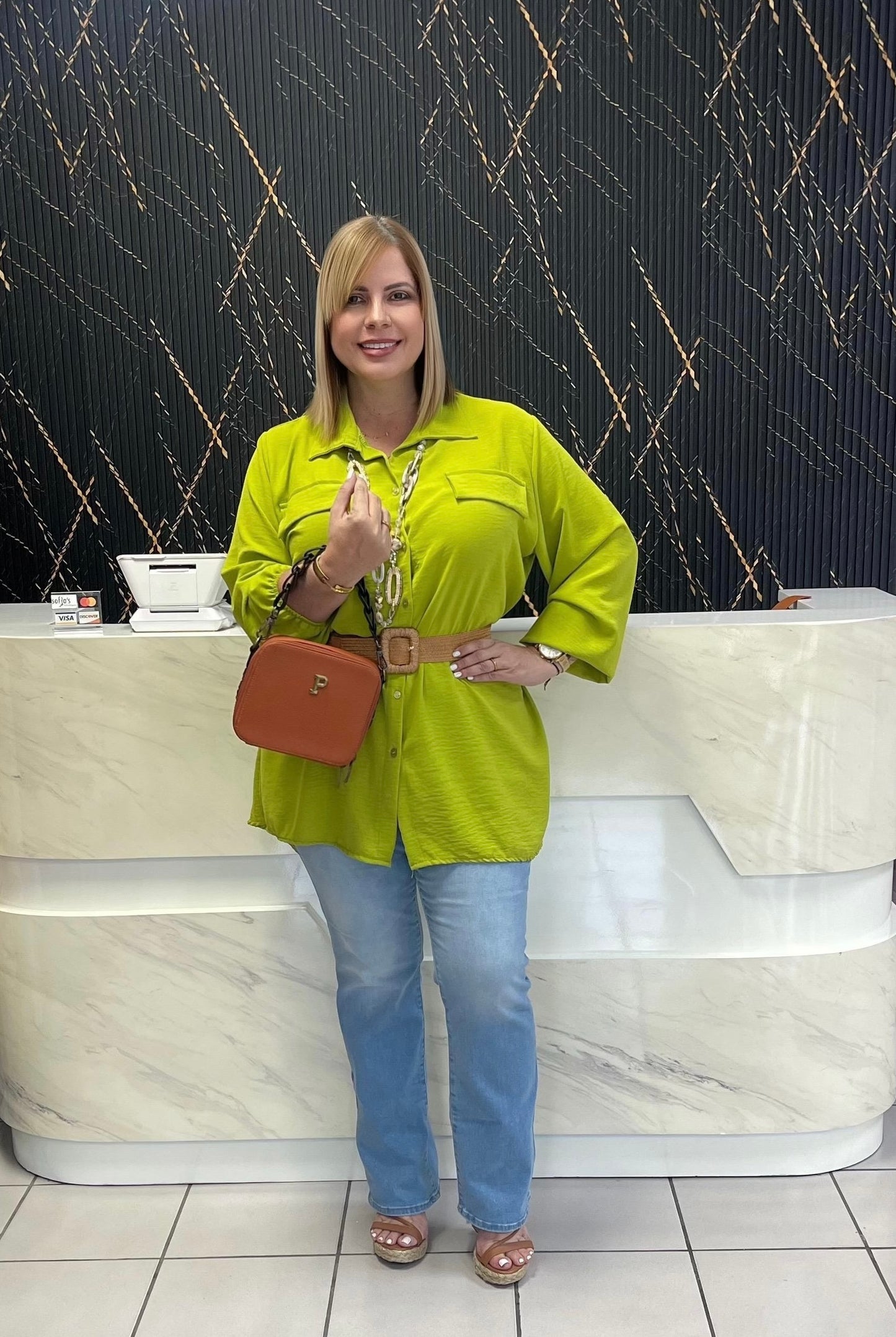 Sleeves green italian top