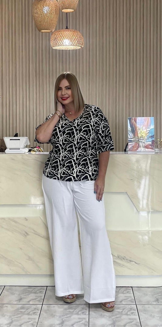 Plus top black and white