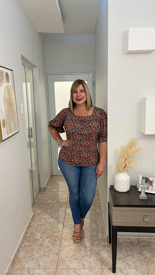 Little flowers print top