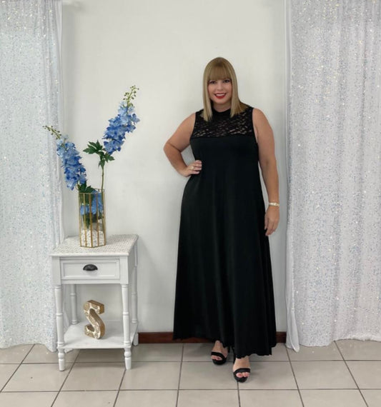 Plus Black Maxy Dress By: Zoraya Desing