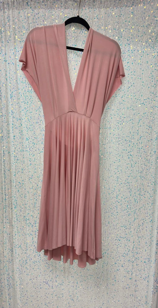 Plus pink infinity dress